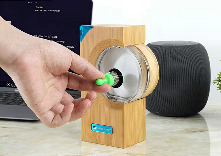 Magnetic Ferrofluid Speaker with Music Rhythm Lamp