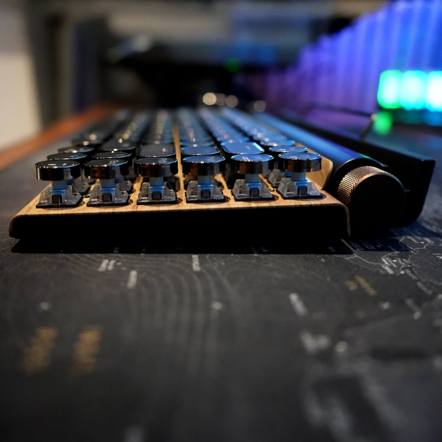Retro Wireless Typewriter Keyboard