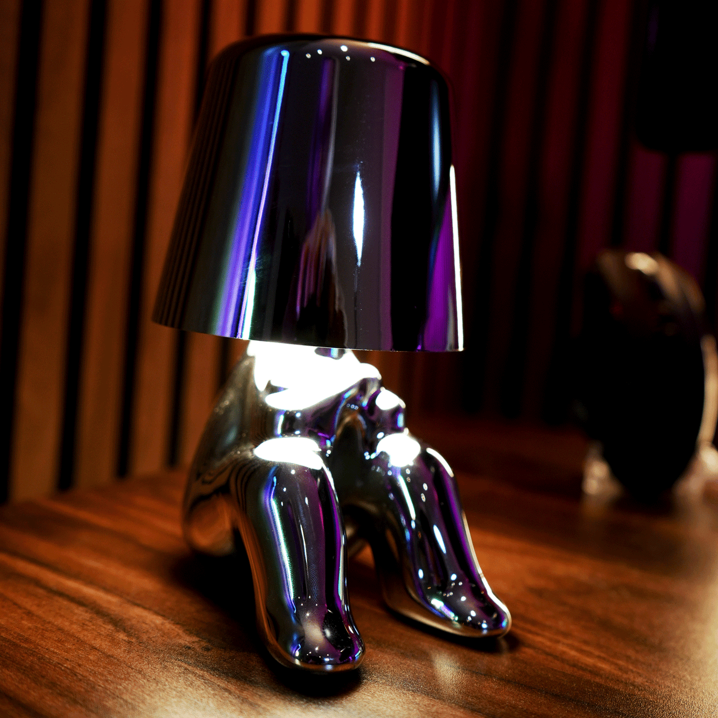 Thinker Statue Desk Lamp