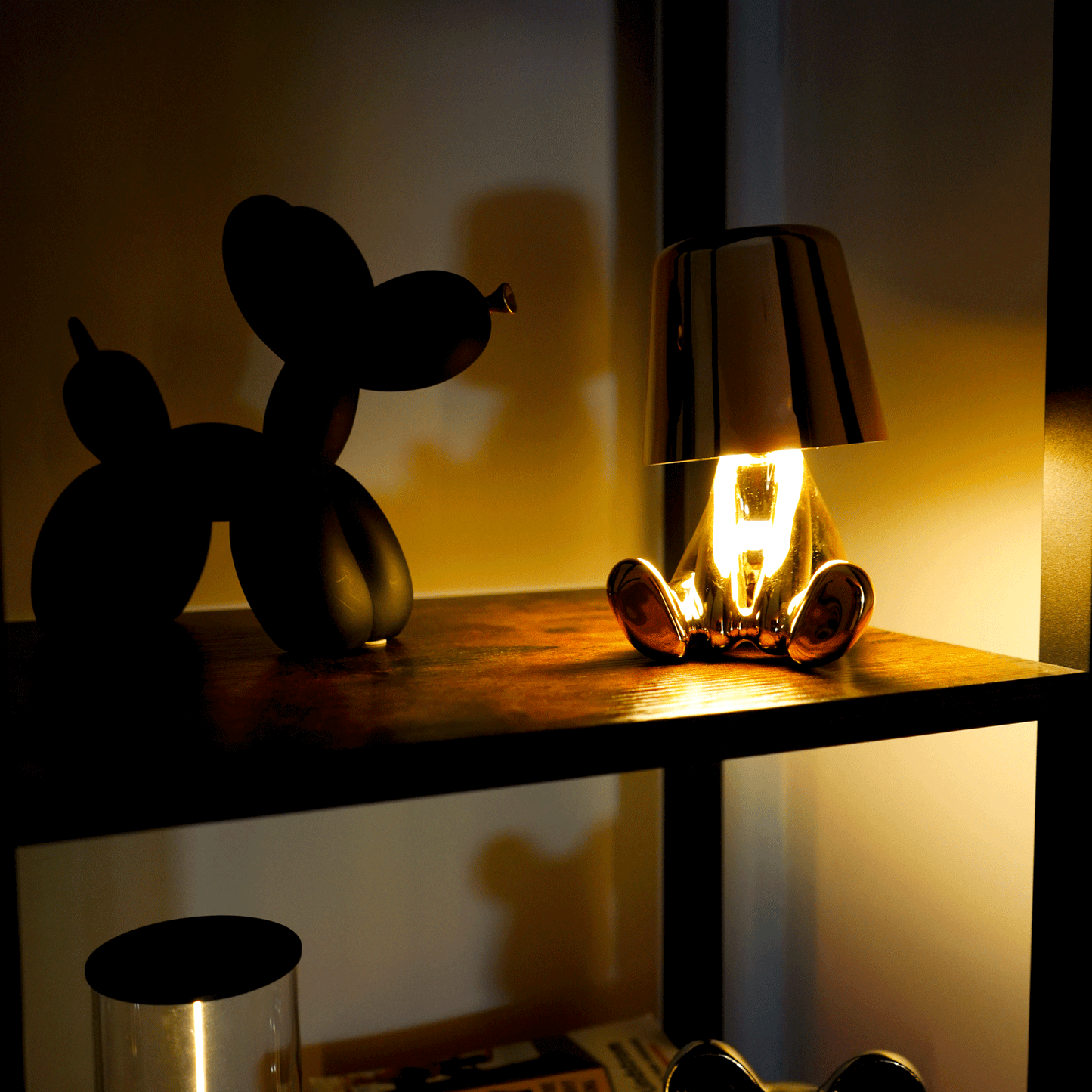 Thinker Statue Desk Lamp